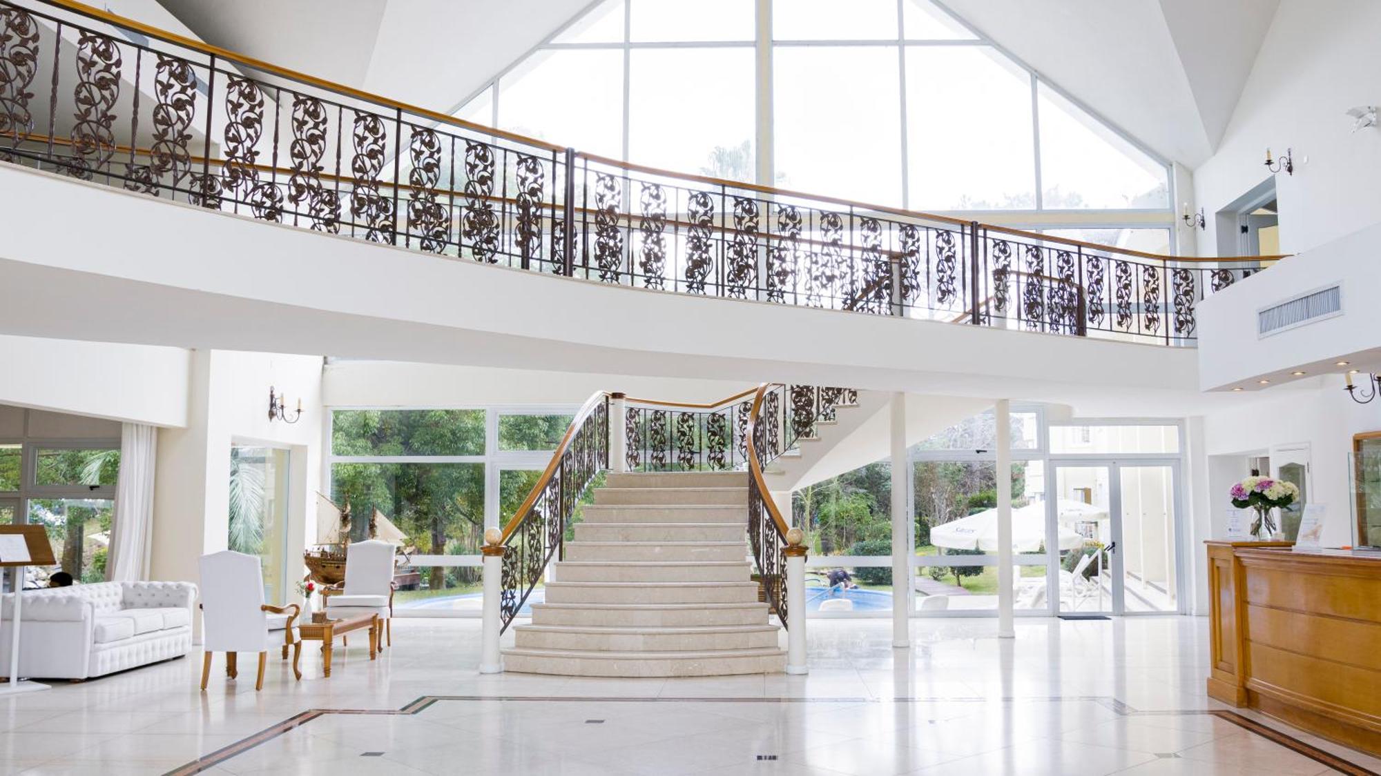 Parque Hotel Jean Clevers Punta del Este Ngoại thất bức ảnh Interior of the museum