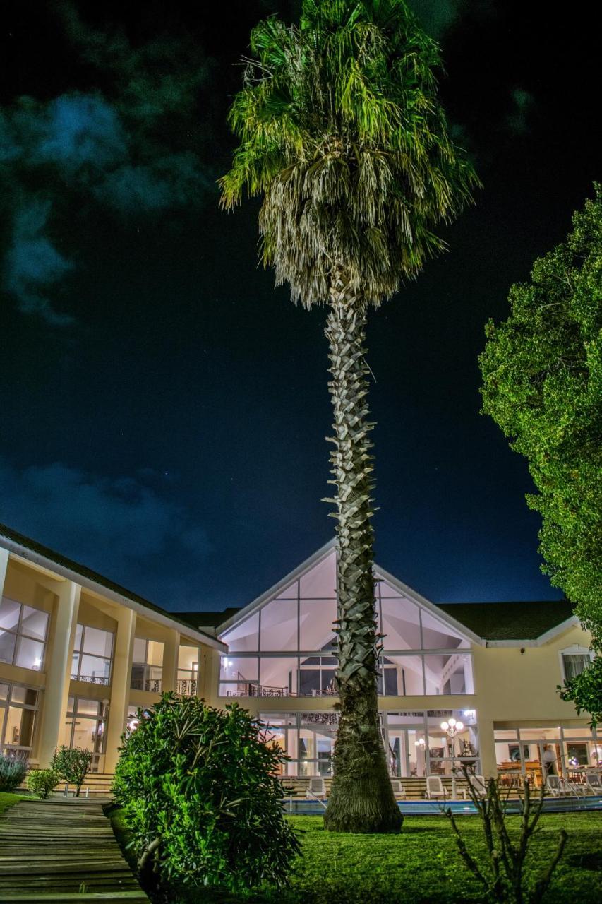 Parque Hotel Jean Clevers Punta del Este Ngoại thất bức ảnh The main building at night